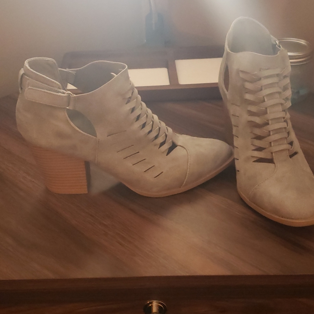 Qupid booties